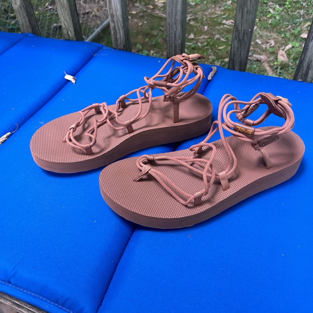 Teva Midform Infinity Sandals